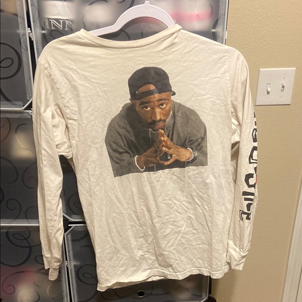 Tupac Graphic Long Sleeve Shirt - Cream